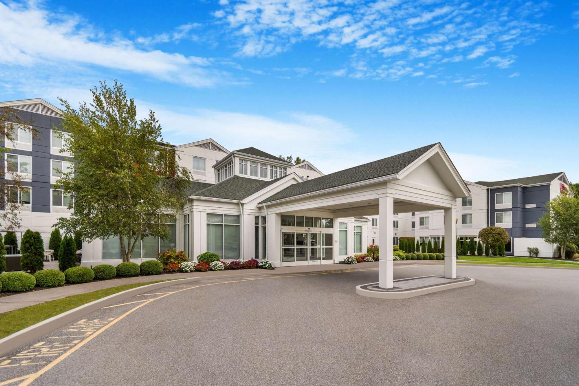 Hilton Garden Inn Danbury Exterior photo